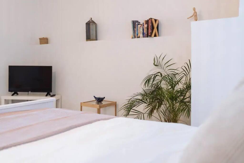 Studio Old Town Bukares Bagian luar foto