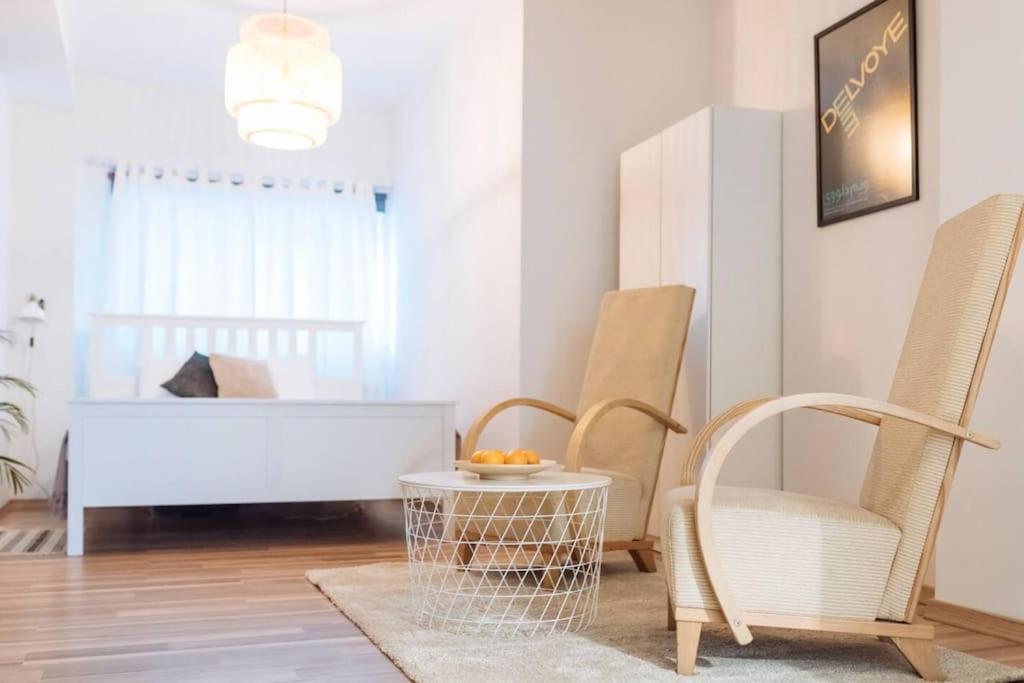 Studio Old Town Bukares Bagian luar foto